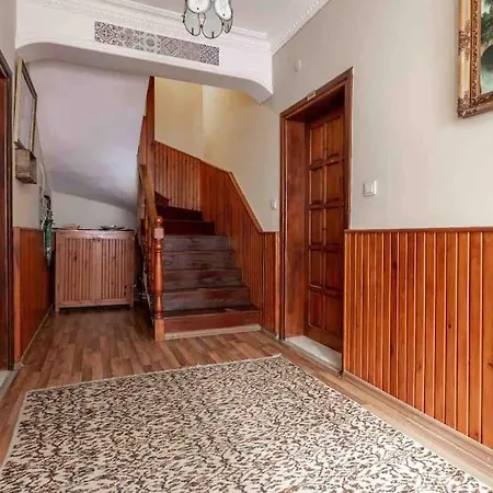 Apartment Sultan Suite, Entrance Floor *